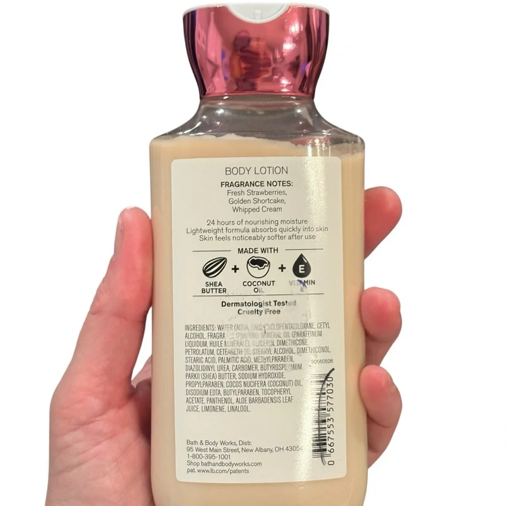 Bath & Body Works Strawberry Pound Cake Body Lotion 8 fl oz